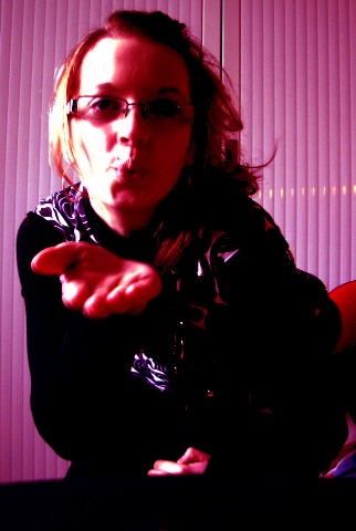 kiss me love